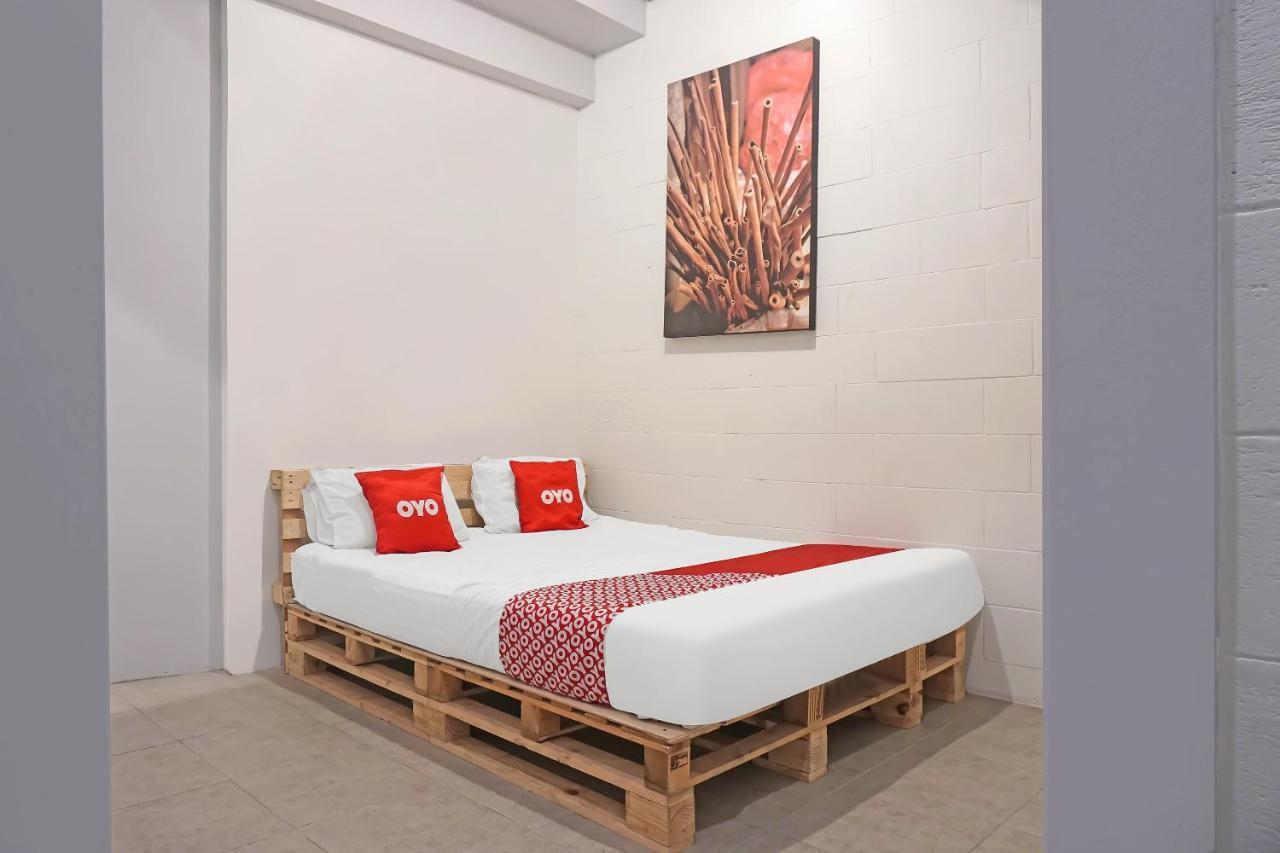 Spot On 91821 The Packer Lodge Jakarta Jacarta Exterior foto